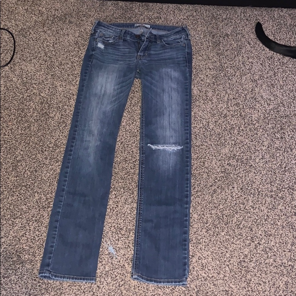 Hollister ripped jeans w24 L30